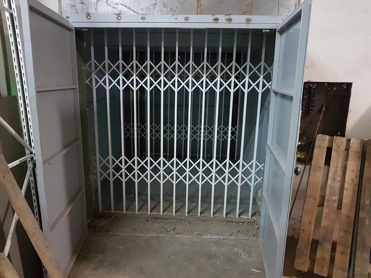 Подъемник грузовой в готовой шахте, 3000 кг, Липецк