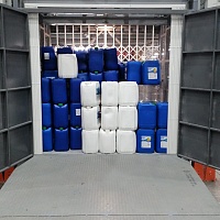 Грузовой подъемник в металлокаркасной шахте, 2000 кг (Уфа, Складской комплекс)